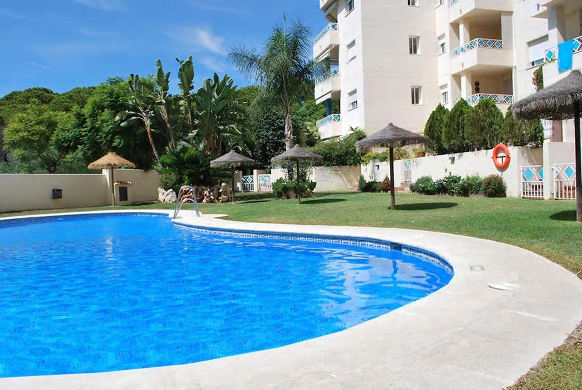 Appartamento Costabella Penthouse Marbella Esterno foto