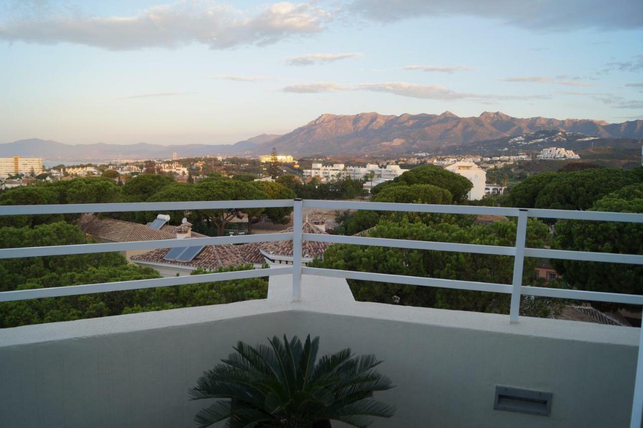 Appartamento Costabella Penthouse Marbella Esterno foto